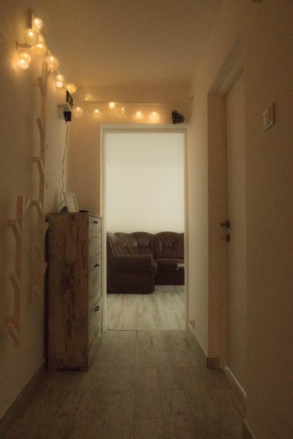 Good Vibes Apartment คัมพูลุง โมลโดเวเนสค์ ภายนอก รูปภาพ