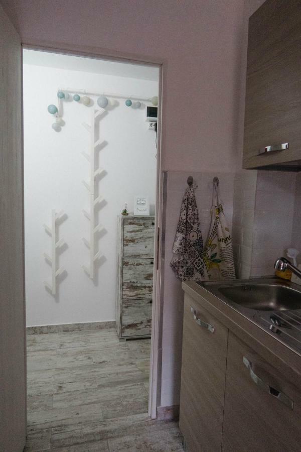 Good Vibes Apartment คัมพูลุง โมลโดเวเนสค์ ภายนอก รูปภาพ